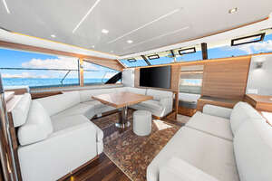 2022 Aquila 54 thumbnail 81