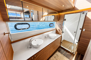 54ft Aquila Yacht For Sale