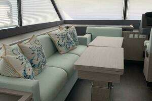 2024 Fountaine Pajot MY5 thumbnail 7