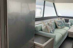 2024 Fountaine Pajot MY5 thumbnail 6