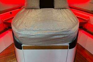 2022 Boston Whaler Conquest 405 thumbnail 25