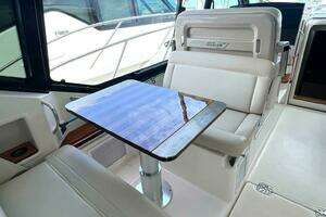2022 Boston Whaler Conquest 405 thumbnail 13