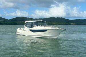 2022 Boston Whaler Conquest 405 thumbnail 7