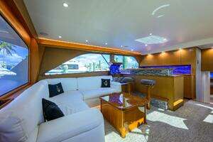 2001 Viking 61 Convertible thumbnail 7