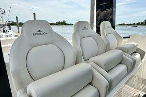 2023 Astondoa 377 Coupe Outboard thumbnail 30