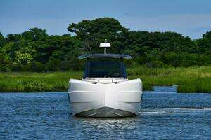2023 Astondoa 377 Coupe Outboard thumbnail 8