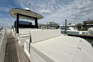 38FT (11.61M) ASTONDOA