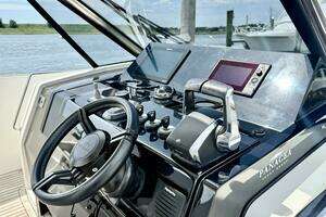 2023 Astondoa 377 Coupe Outboard thumbnail 27