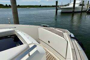 2023 Astondoa 377 Coupe Outboard thumbnail 36