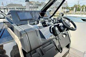 2023 Astondoa 377 Coupe Outboard thumbnail 29