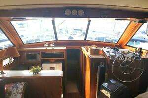 1985 Californian 5239 Cockpit Motor Yacht thumbnail 16