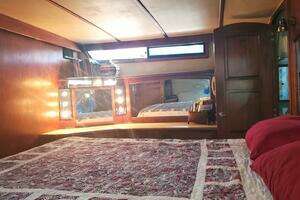 1985 Californian 5239 Cockpit Motor Yacht thumbnail 24
