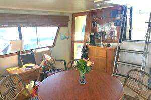 1985 Californian 5239 Cockpit Motor Yacht thumbnail 29