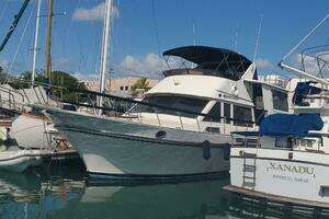 1985 Californian 5239 Cockpit Motor Yacht thumbnail 3