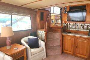 1985 Californian 5239 Cockpit Motor Yacht thumbnail 20