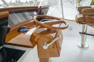 2000 Merritt 80 Sportfish thumbnail 24