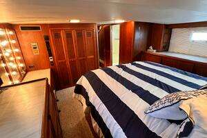 1980 Hatteras 58 MY thumbnail 52