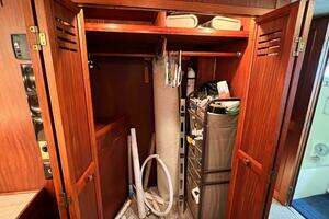 1980 Hatteras 58 MY thumbnail 54