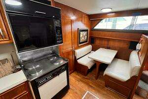 1980 Hatteras 58 MY thumbnail 27