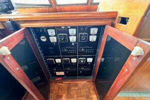1980 Hatteras 58 MY thumbnail 7