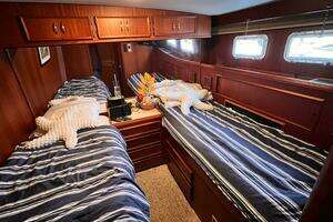 1980 Hatteras 58 MY thumbnail 44