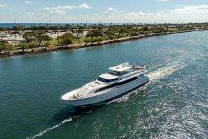 Atlantic 1998 Westport 108 Yacht For Sale in Aventura FL