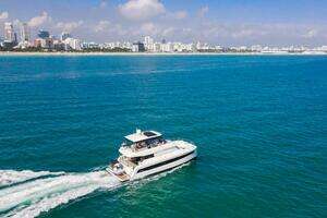 2022 Fountaine Pajot MY6 thumbnail 32
