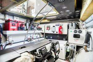 2022 Fountaine Pajot MY6 thumbnail 51