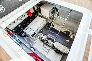 2022 Fountaine Pajot MY6 thumbnail 55