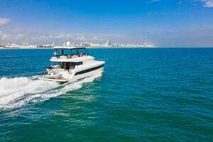 2022 Fountaine Pajot MY6 thumbnail 5