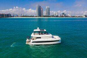 2022 Fountaine Pajot MY6 thumbnail 46