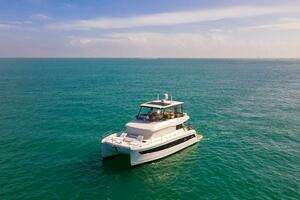 2022 Fountaine Pajot MY6 thumbnail 49