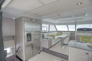 2022 Fountaine Pajot MY6 thumbnail 103