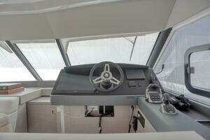 2022 Fountaine Pajot MY6 thumbnail 97