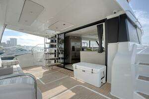2022 Fountaine Pajot MY6 thumbnail 86