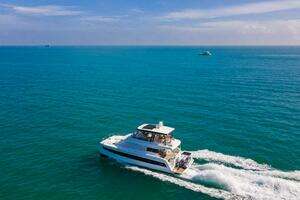 2022 Fountaine Pajot MY6 thumbnail 24