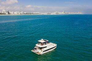 2022 Fountaine Pajot MY6 thumbnail 7