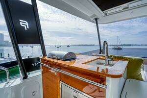 2022 Fountaine Pajot MY6 thumbnail 76
