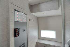 2022 Fountaine Pajot MY6 thumbnail 116