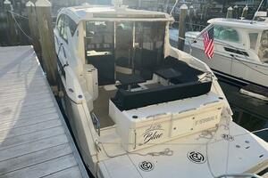 42FT (12.8M) CRUISERS YACHTS