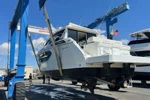 42FT (12.8M) CRUISERS YACHTS