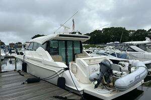 2015 Tiara Yachts C44 Coupe thumbnail 4