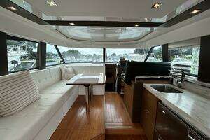 2015 Tiara Yachts C44 Coupe thumbnail 7