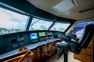 Viking 60 - Carolina Style - Interior Enclosed Flybridge