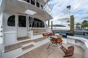 Viking 60 - Carolina Style - Exterior Cockpit