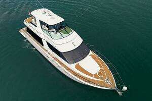 57 Carver Voyager 2003 Carver  Yacht For Sale in miami FL