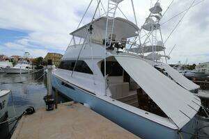 Angie 2000 Viking 65 Yacht For Sale in Humacao 