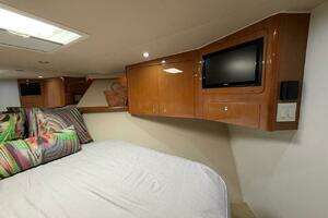 2004 Viking 56 Convertible thumbnail 27