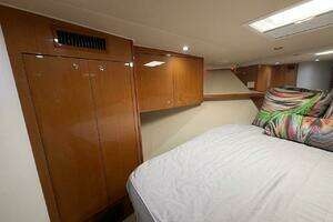 2004 Viking 56 Convertible thumbnail 28