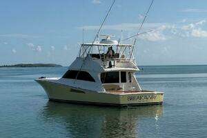 2004 Viking 56 Convertible thumbnail 10